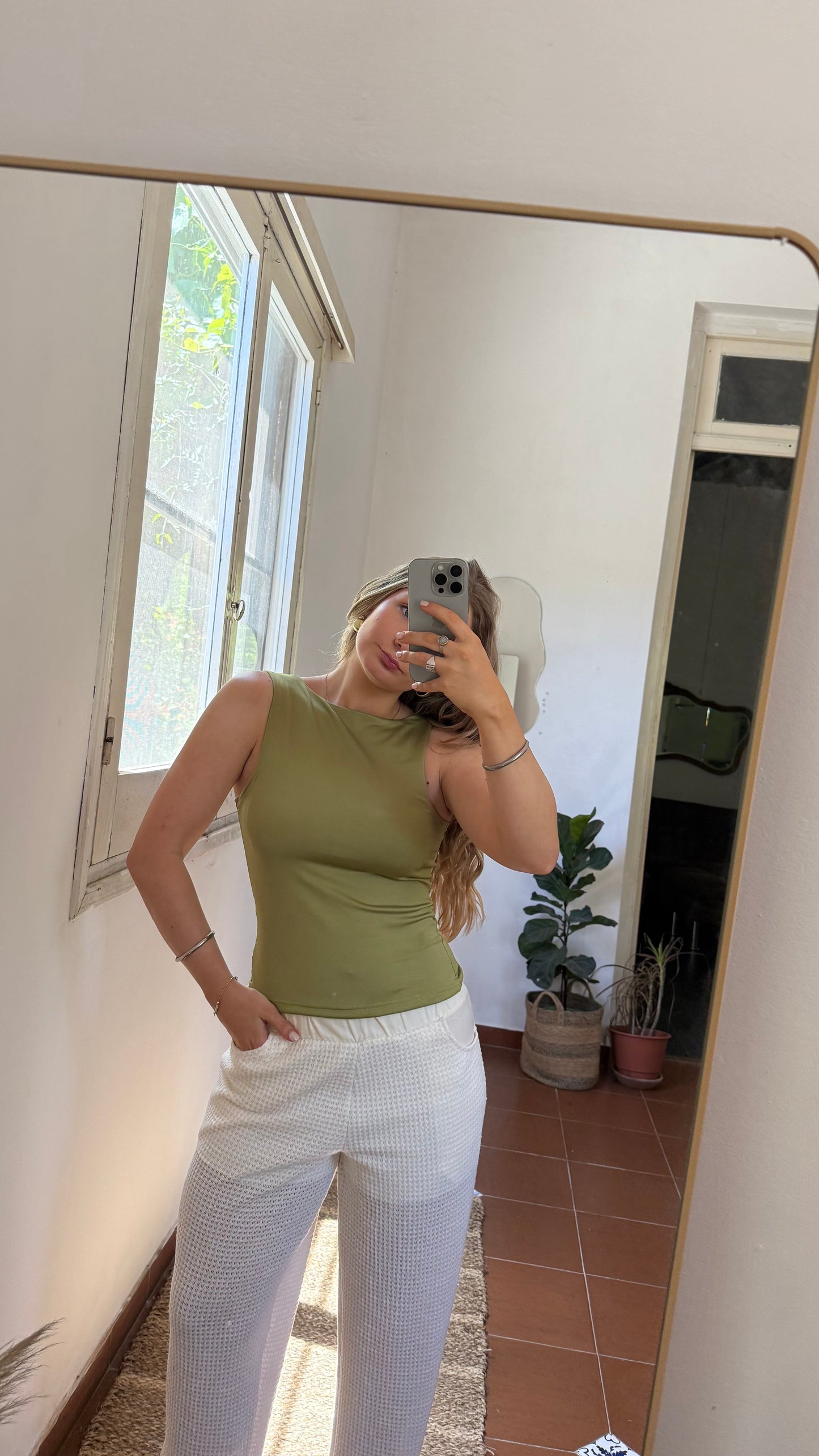 top basico 2.0 pistacho