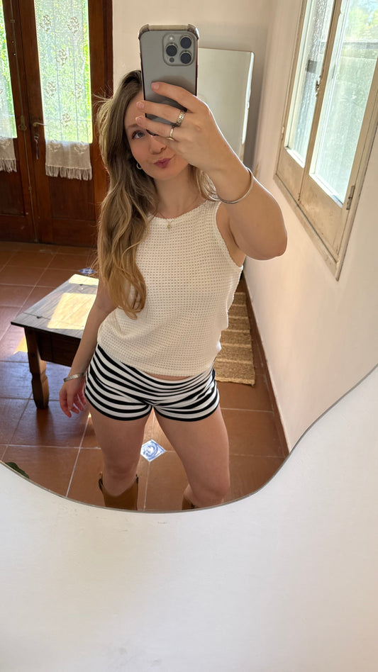 musculosa meri crudo