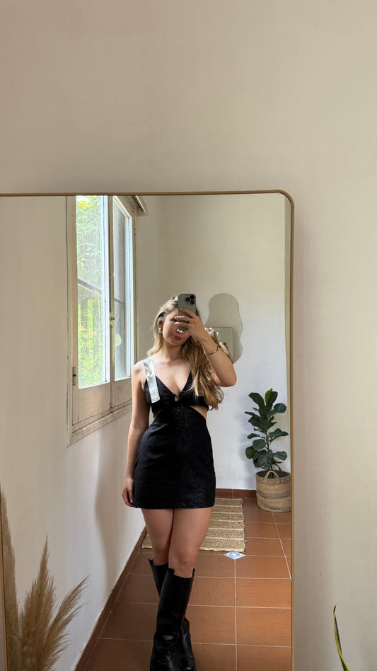 vestido iconic negro con brillo