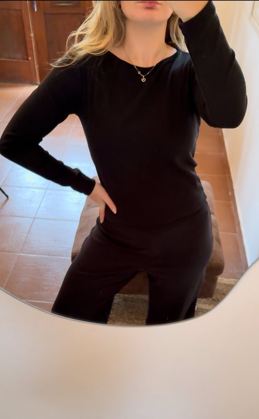 remera basic negra