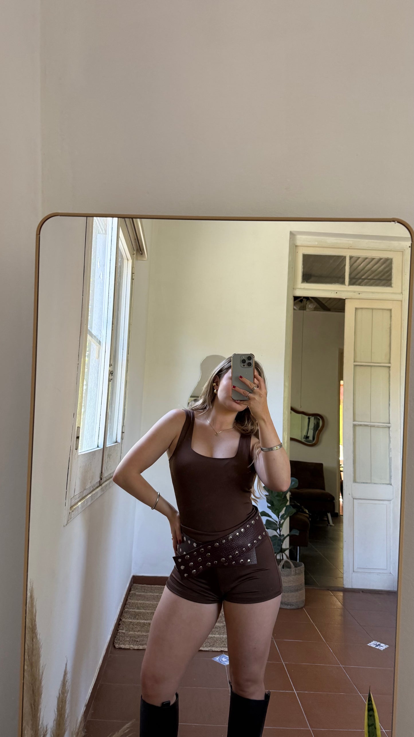 top basico chocolate